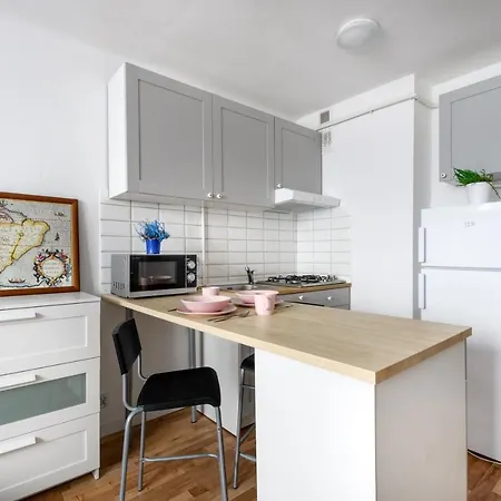 Frey Homes City Center Zelazna * ワルシャワ